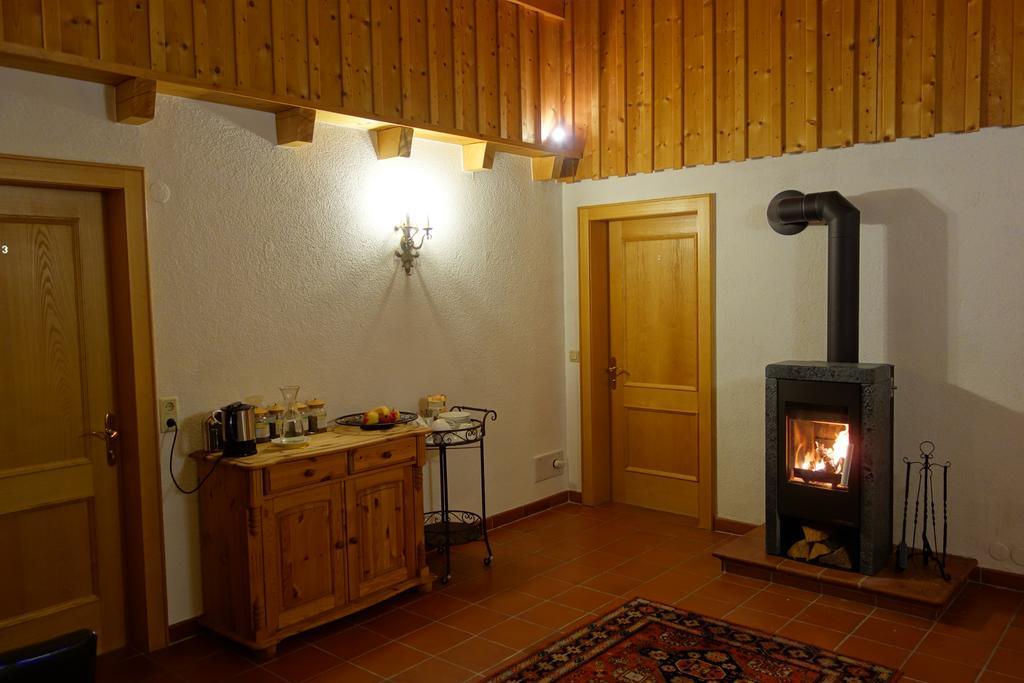 Ferienwohnungen Pension Sonnblick Krumbach  Exterior foto