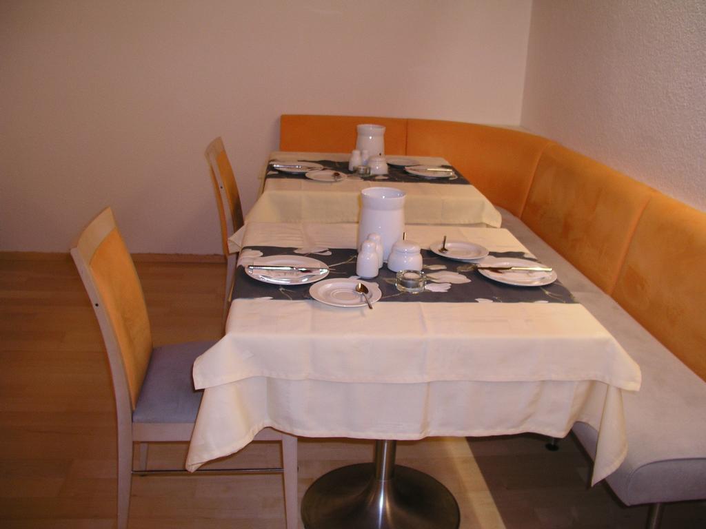 Ferienwohnungen Pension Sonnblick Krumbach  Exterior foto