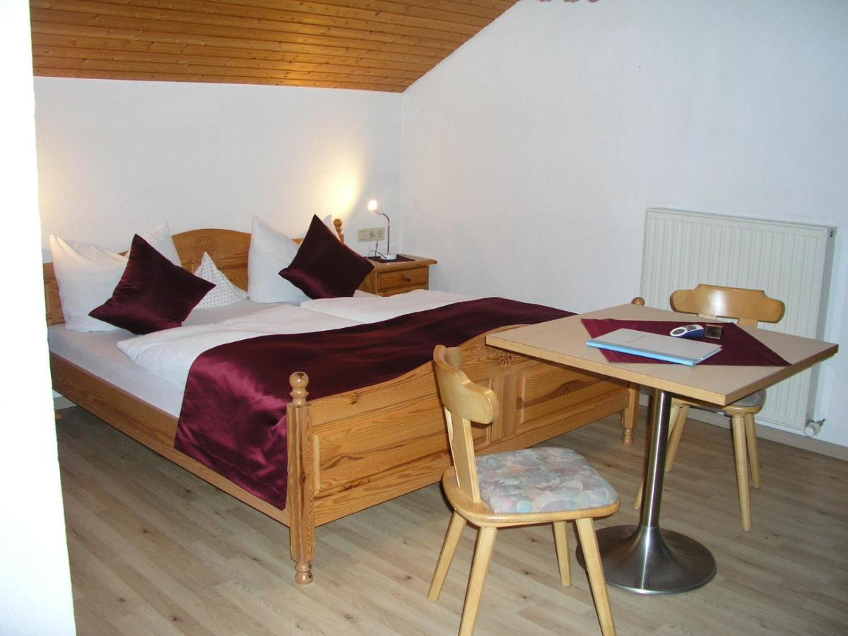 Ferienwohnungen Pension Sonnblick Krumbach  Exterior foto